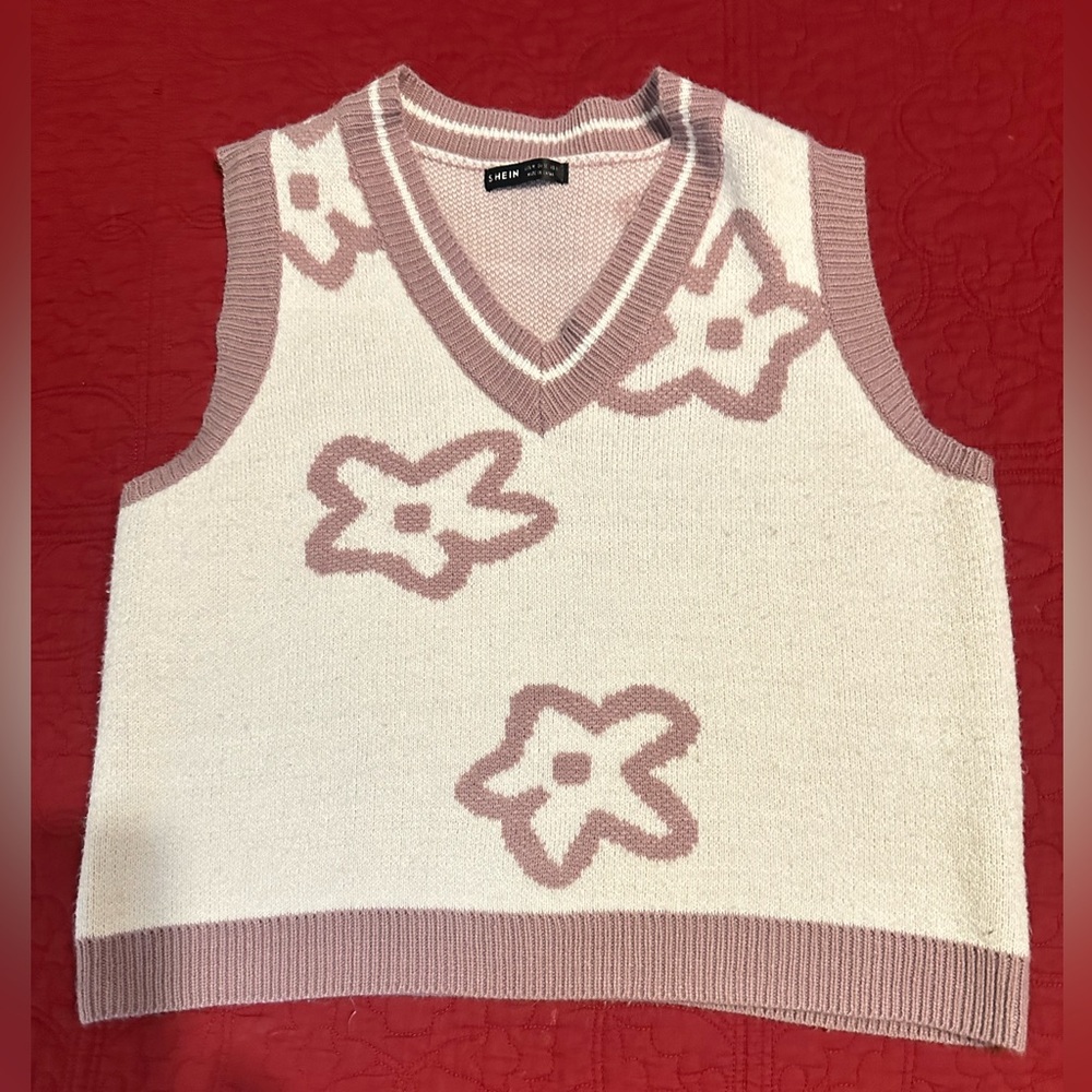 SHEIN Cream and Pink Floral V-Neck Sweater Vest